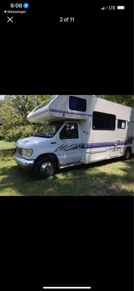 White 1995 Ford E350 Mini Winnebago RV For Sale