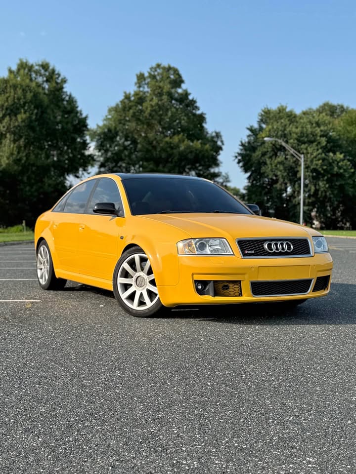 Imola Yellow 2003 Audi RS6 automatic V8 sedan For Sale
