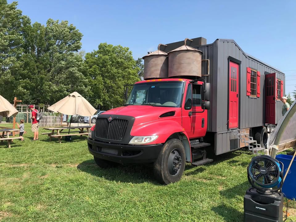 2015 International Box diesel truck For Sale